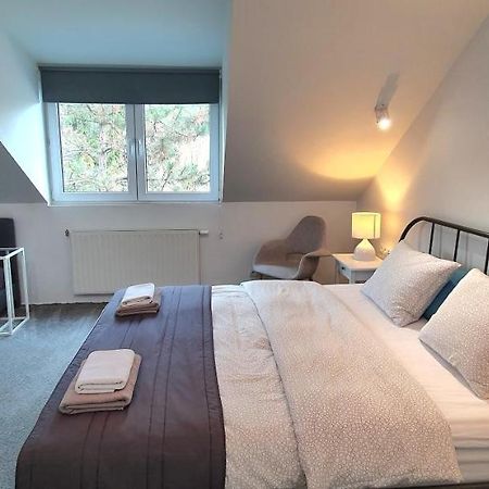 Loft 85 M2 Wilanow Krolewski Self Checkin Warsawa Bagian luar foto