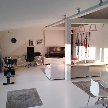 Loft 85 M2 Wilanow Krolewski Self Checkin Warsawa Bagian luar foto